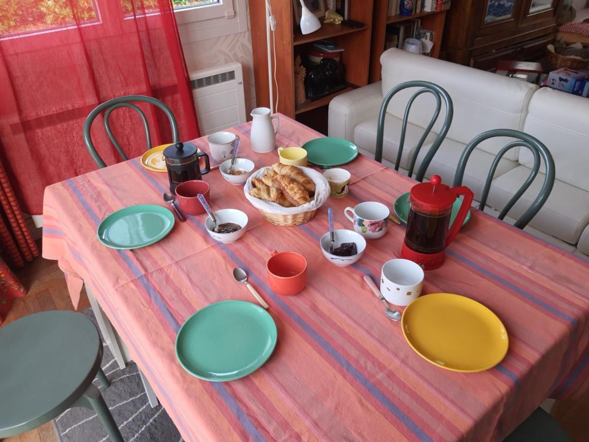 Domi Et Les Chats Barbezieres Kültér fotó